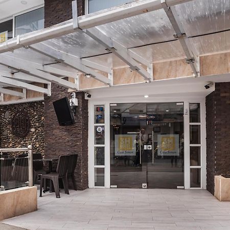 Hotel Simon 메딜린 외부 사진